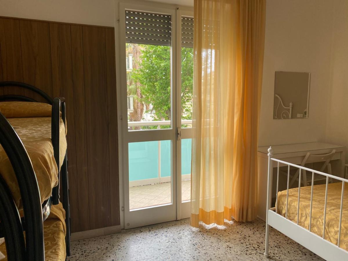 Hotel Modenese Riccione Exterior photo