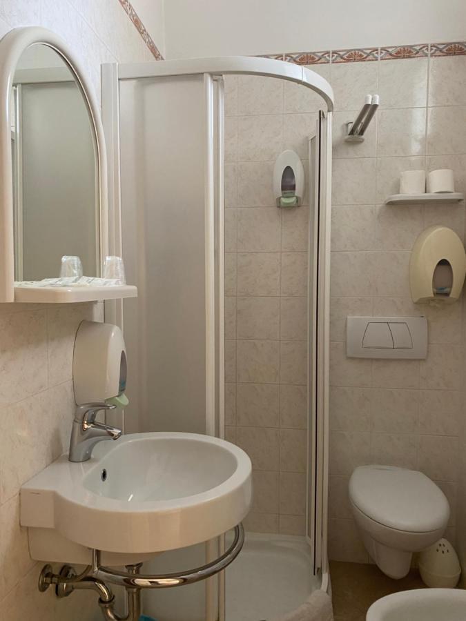Hotel Modenese Riccione Exterior photo